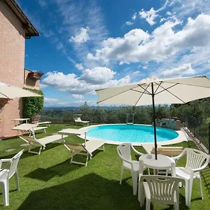Casa Lari Italia