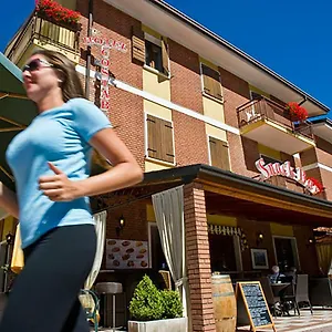 Отель Costabella ***